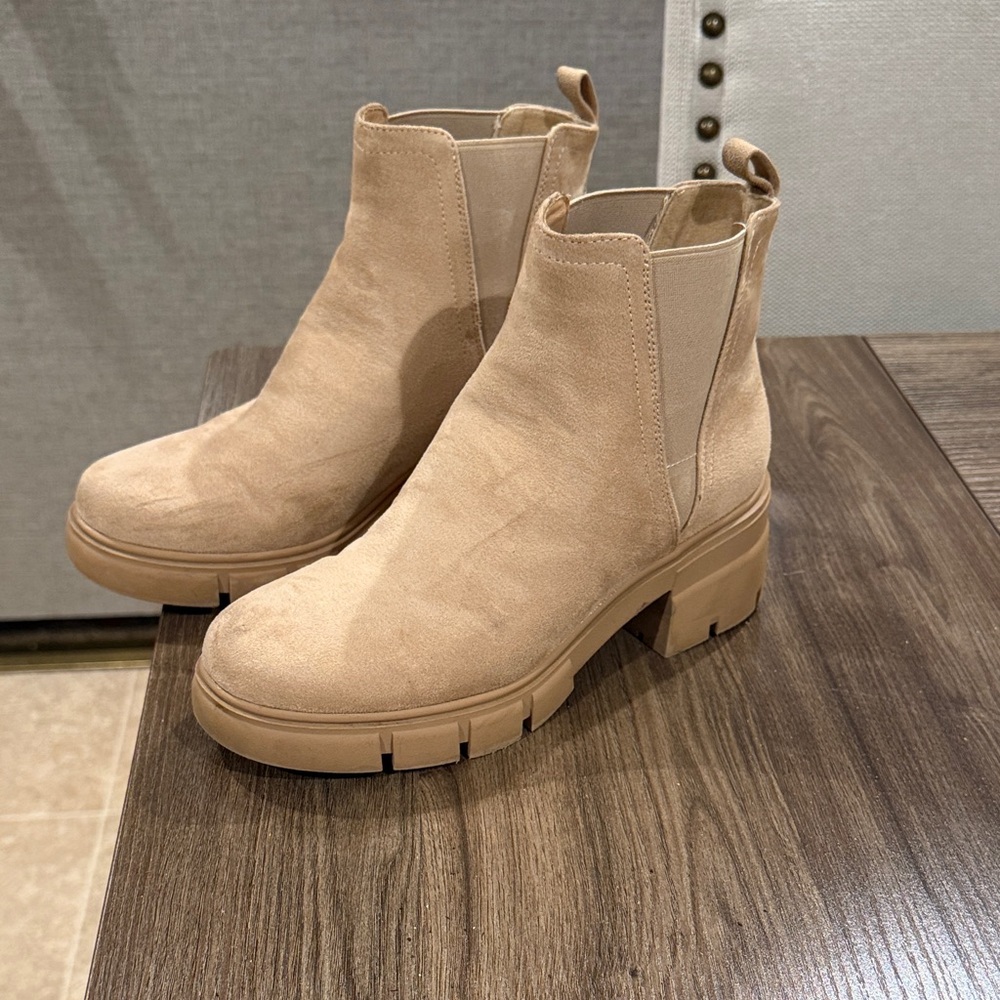 Women's Tan Ankle Boots